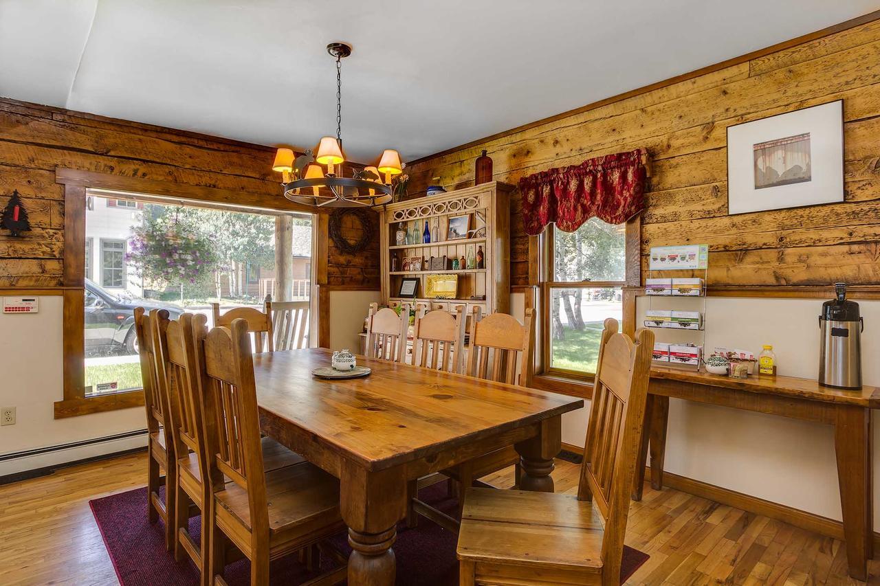 Minturn Inn Bagian luar foto