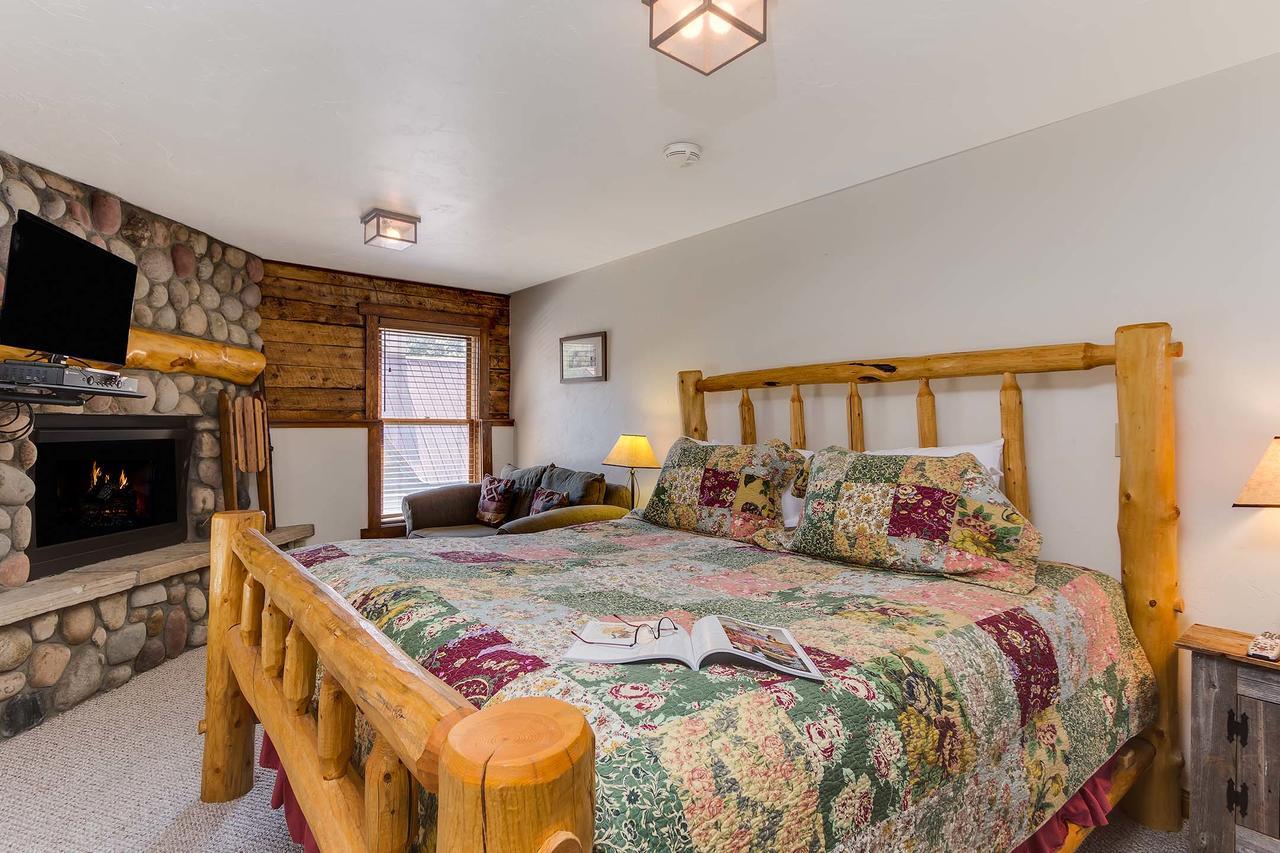 Minturn Inn Bagian luar foto