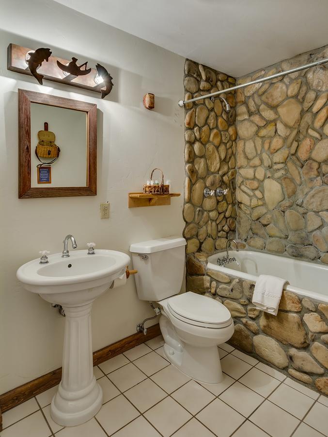 Minturn Inn Bagian luar foto
